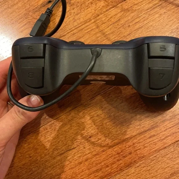 Logitech computer controller - Picture 5 of 10